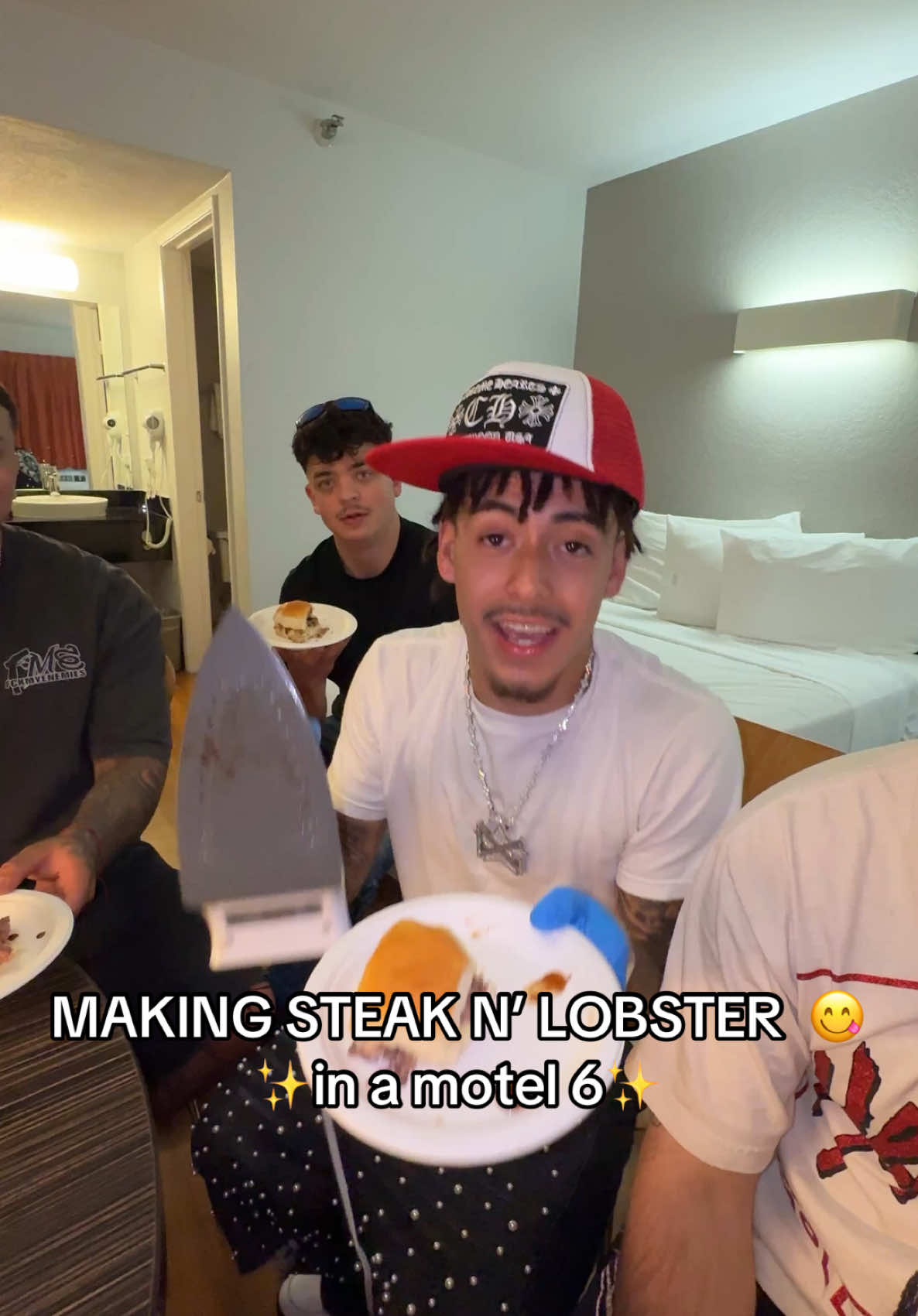 Cheapest Resort Vs Most Expensive Resort ❌💰 #chefsuie #thesefoos #motel6 #hotelfood #steaknlobster #mexican #mexicantiktok #viral #trend #funny 