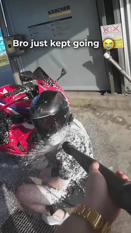 Bro did not stop  #bikelife #motorcycle #BookTok #biketok #bikewash 