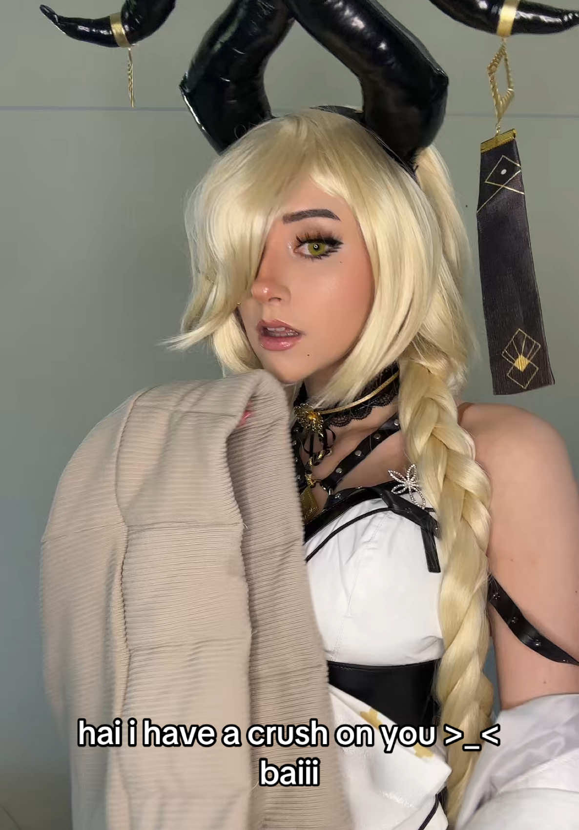 do you have one on me? #azurlane #azurlanecosplay #owari #cosplay #anime 