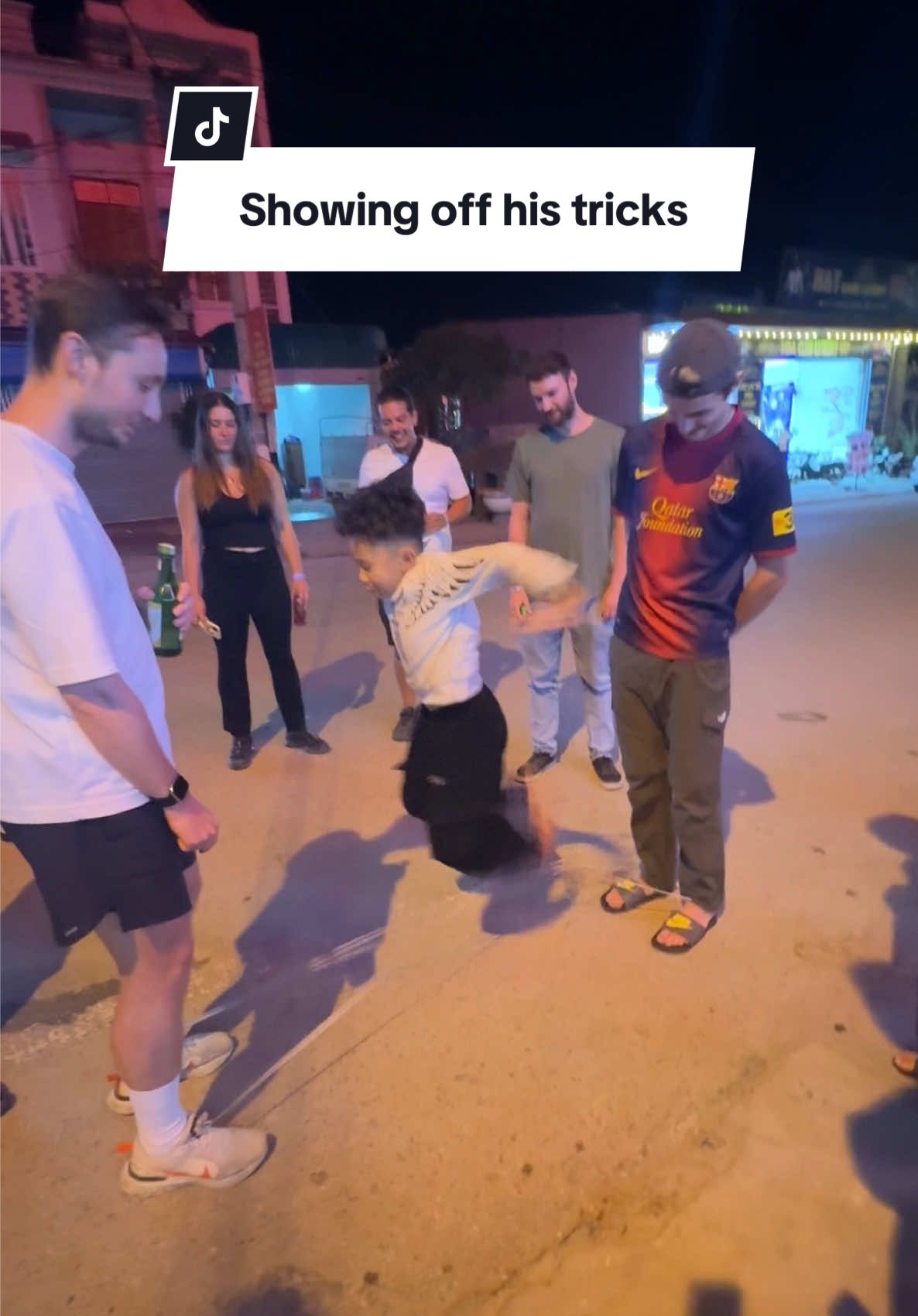 He had a whole crowd. #vietnam #hagiangloop #tricks 