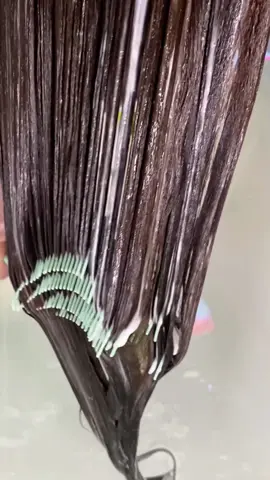 Conditioner session 🫧 #hairtok #hairwash #haircare #hairwashday #hairwashroutine 