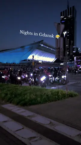 this is why we all love nights in Gdańsk 😜 #popular #motoryzacja  #fyp #motorcycle  #gdansk 