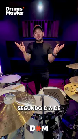 Segundo día del curso intensivo Drums Master 🔥 Hoy nos pusimos serios con la técnica de doble golpe de bombo con un solo pie, llevándola a otro nivel al coordinarla con las manos 🥁💥. Ejercicios perfectos para ganar velocidad, control y abrir la puerta a fills creativos y un sonido descomunal. 🚀 ¡Agradecido con Dios por cada avance y por la pasión de todos los que están en este viaje musical! 🙌✨ #DrumsMaster #JoséLópezDardón #SueñaAcademia #BateristasLatinos #CursoDeBatería      @Drums Master @Sueña Academia y Estudio @Paiste Cymbals @Vater Drumsticks @