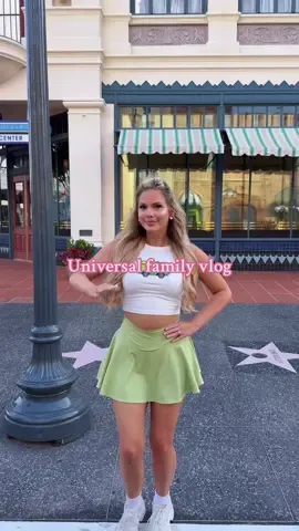 Little family night at universal from a few weeks ago during summer !! Held off on editing because I wanted to spend time with my kids while they were home! But getting around to it all now!  Universal Studios family vlog !! NBC, Transformers, Chez Alcatraz, Men in Black, Gringotts, Storm Force Acceleratron, Spider-Man, Doctor Doom, Carosuessel #universaldestinations #universalstudios #universalorlando #familyvlog #familyoffive #universalvlog 