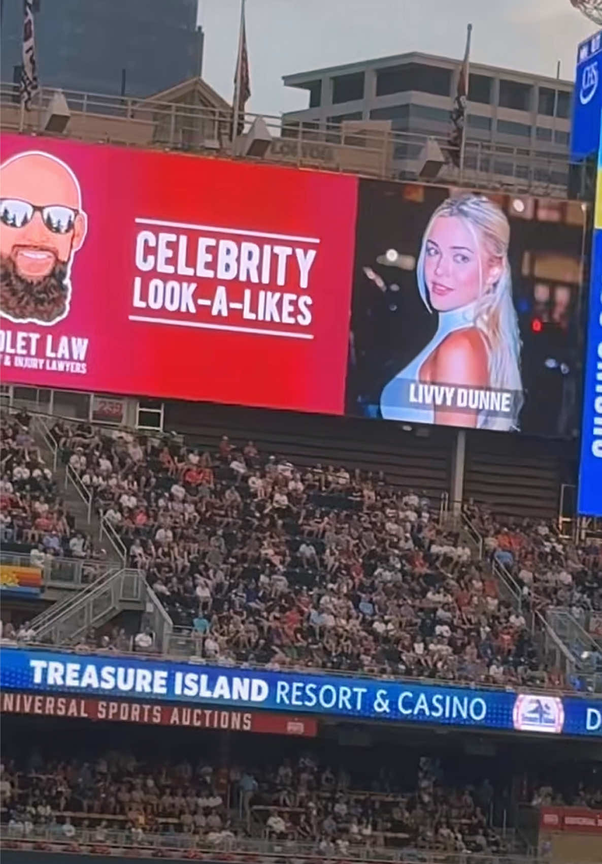 This was too good to pass up #sports #taylorswift #newheights #baseball #MLB 