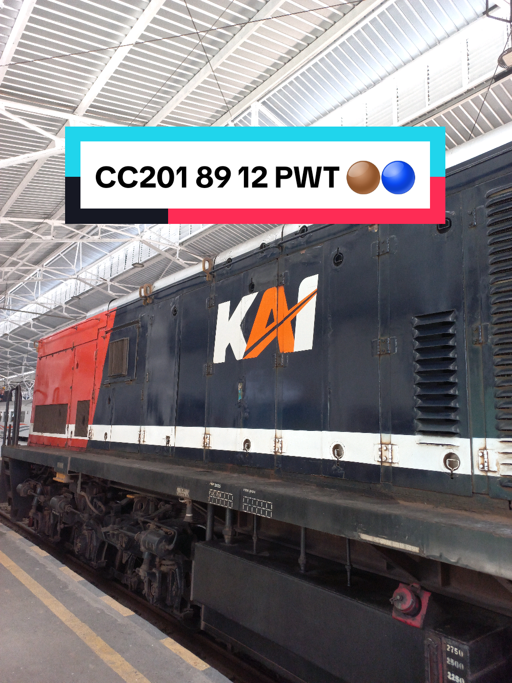 bersamaa jagoan nya pwt, pakai WM langsung sepi 🗿 #cc2018912pwt🔴🔵 #RnB #cc2018912 #keretaapiindonesia #naf111 #keretaapikita #locomotive #kai #KAI121 #purwokerto #daop5 