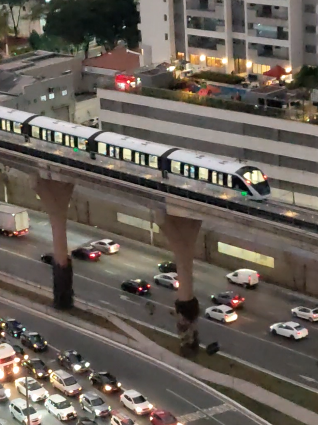 Aerotrem do Levi Fidelis? #brasil🇧🇷 #vilaprudentesp #saopaulo #vilaprudente #monotrilholinha15prata 