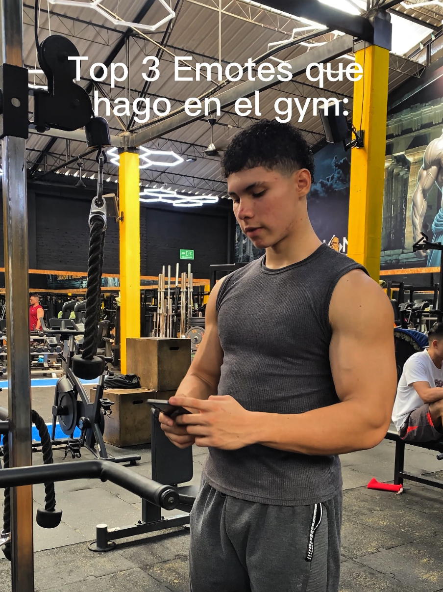 Top 3 Emotes que hago en el gym ( el 2 es el que más hago🤫) #creatorsearchinsight # #gym #culturismo #Fitness #parati 