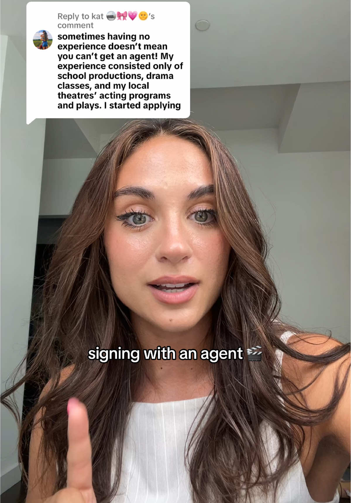 Replying to @kat 🪩🎀💗🌞 my opinion on getting an agent 🤓 #actingtips #actor #actress 