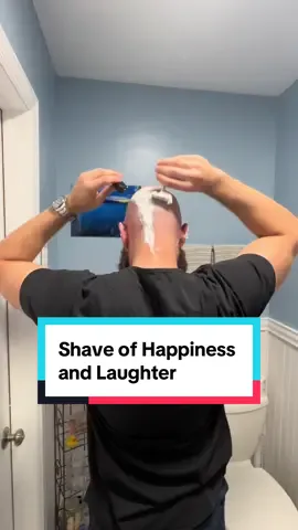 Replying to @rKyuzz I also try to be happy and laugh while shaving! #bald #shaving #shave #shavedhead #headshave 