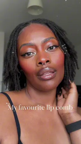 Best nude lip combo for the darker skinned girlies x  XoXo a loc’d girlie 💋 @locdinwithcheri 👈🏾👈🏾  … … … … … #creatorsearchinsights #lipcombo, #makeup, #tutorial, #beautytips