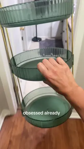 Bathroom organizer for the winnnn #organizer #makeuporganizer #bathroomorganizer #counterorganizer #lazysusanorganizing 