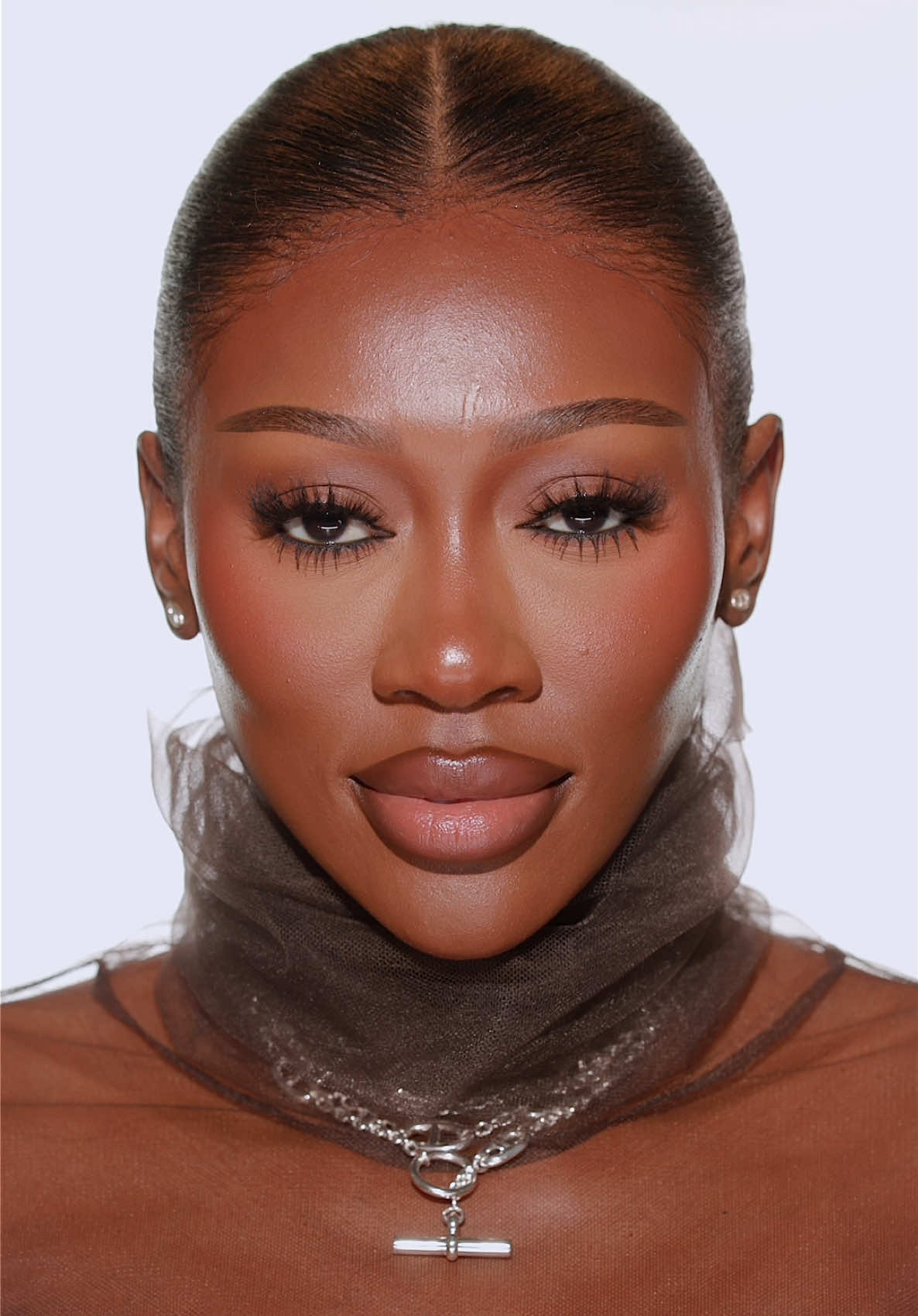 The more the merrier 🤭 Setting Sprays used:  @Charlotte Tilbury Airbrush Flawless Setting Spray  @urban decay All Nighter Waterproof Setting Spray  @Huda Beauty Easy Bake Setting Spray  @loréal paris usa Infallible 36HR Wear Setting Spray  @ONE SIZE BEAUTY On ‘Til Dawn Mattifying Waterproof Setting Spray Fixing Spray  #settingspray #waterproofmakeup 