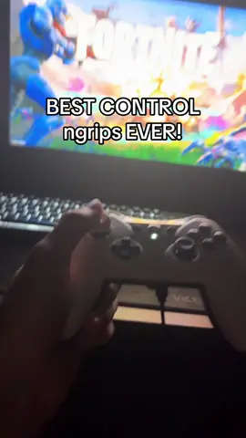Fr why is Fortnite down #controllerplayer #controller #grips 