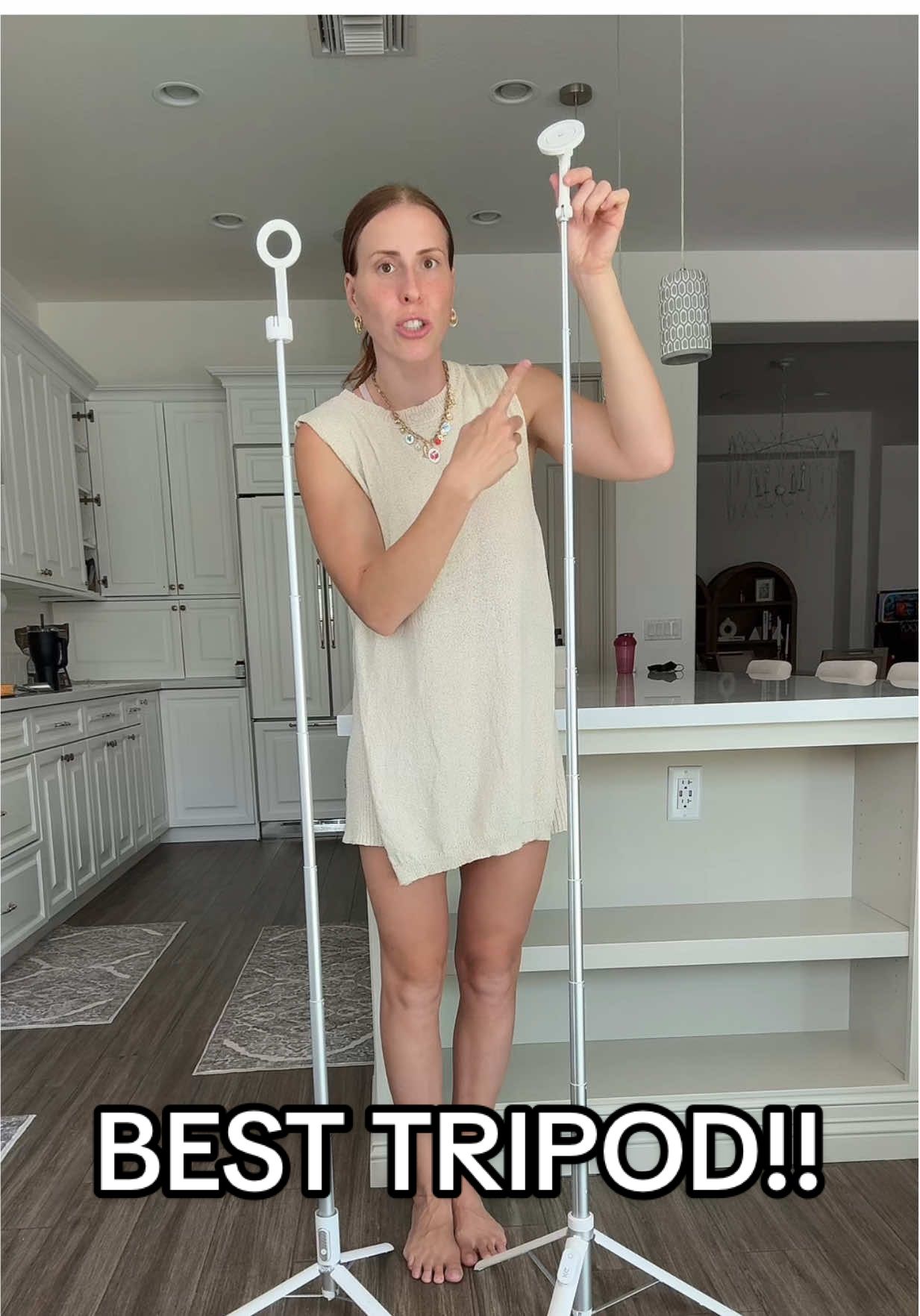 THE BEST tripod! Makes creating content so much easier. I love the tap to open feature and the fact that I can film at any angle. Game changing tripod for content creators! #contentcreator #contentcreation #tripod #contentcreatortips #contentcreationtips 