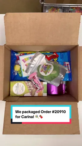 We packaged Order 20910 for Carina! 🍭🍫 thank you so much for your order!  😊 #candy #candyshop #packagingorders #satisfying #sweets 