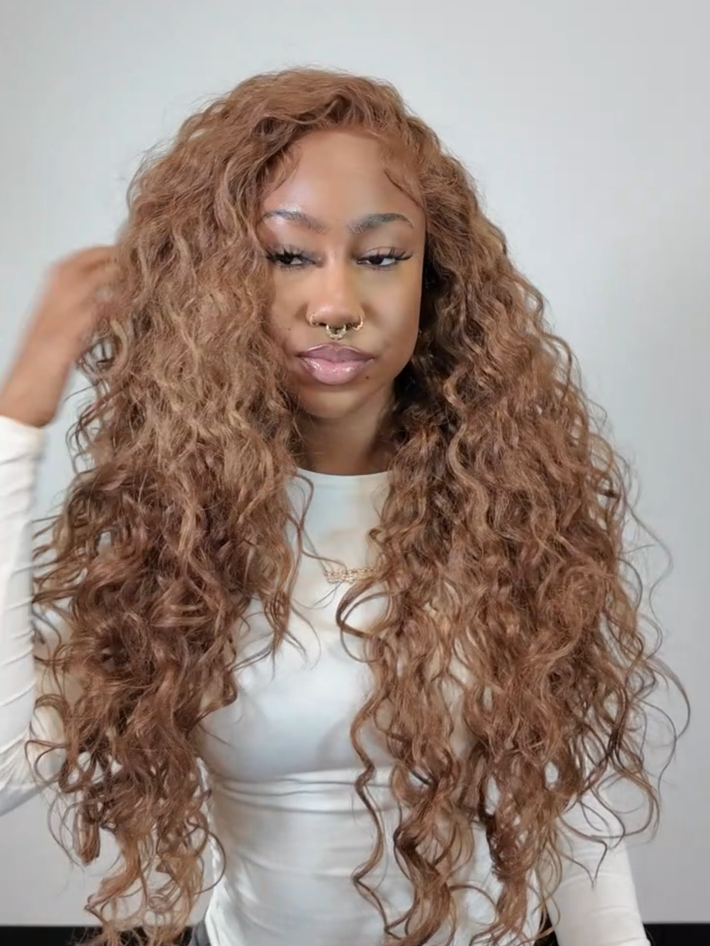 She’s BACK and bigger than ever 💃🏽✨… this 13x6 curly frontal is giving ALL the volume and allll the SZA energy 🎤🌸🔥. The texture? A cloud of curls ☁️💕. The vibe? Effortless superstar. Zion is officially in her main character era 😏👑