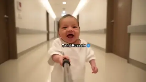 رفاهية الذكاء الاصطناعي والابداعات في التصميم والاستخدام...  حلاوة هذا الطفل😅😅 #متابعييين_وينكم ☺️