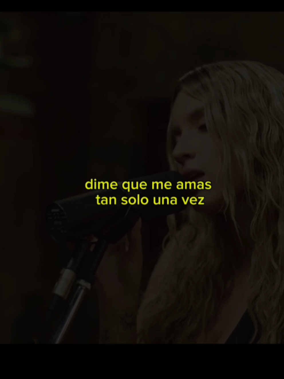 Dime que me amas tan solo una vez ❤️‍🩹 #besame #aguspadilla #cristorata7 #paratii #dedicar @Agus Padilla 