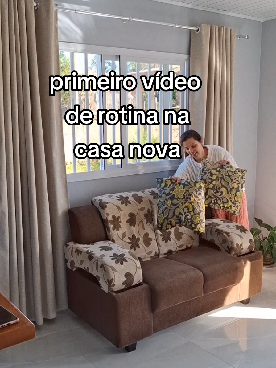 primeiro vidio de rotina na casa nova🙌🙏 videos da mudança na conta principal @LIDIANE SACOL  #casanova #mudança #rotina #donadecasacomhumor #Organização 