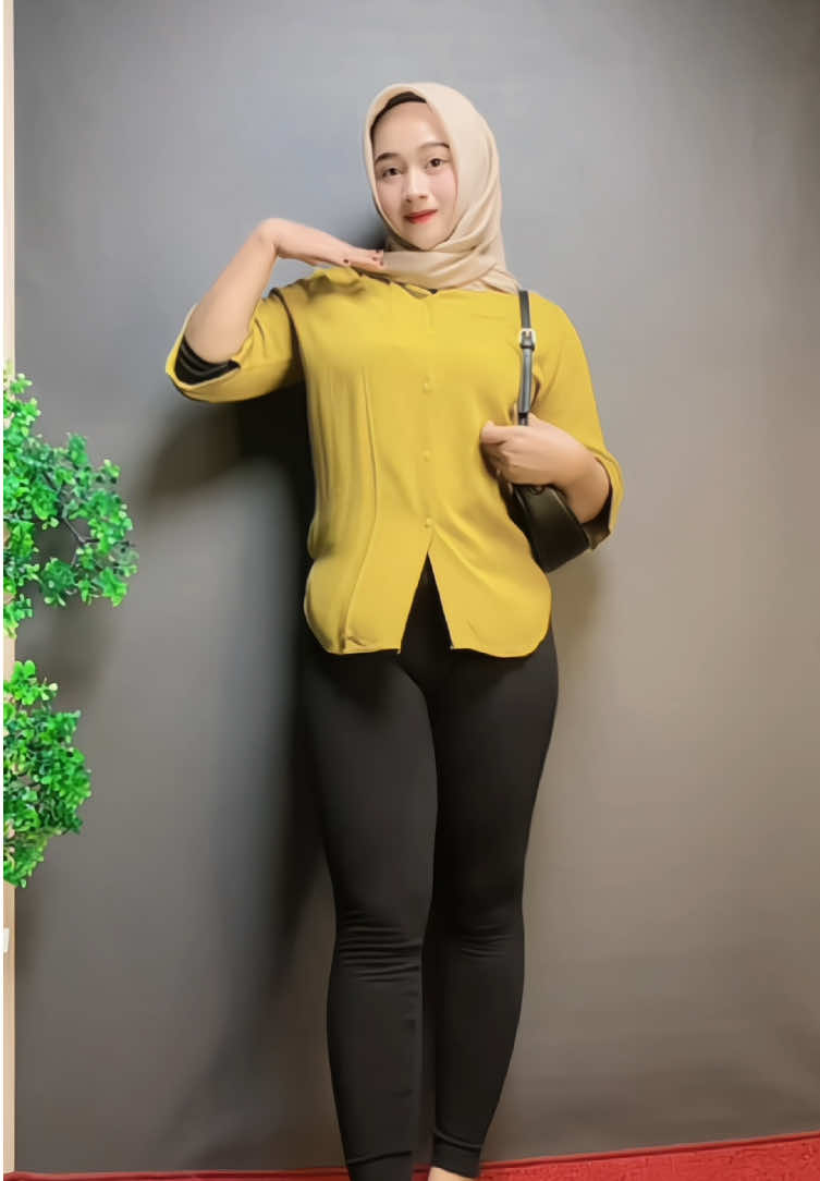 langsung cek out di sini yahh beb😘👉 @Wulandari  #rekomendasioutfit #kemejawanita #kemejarayon #fyp #fyppppppppppppppppppppppp 