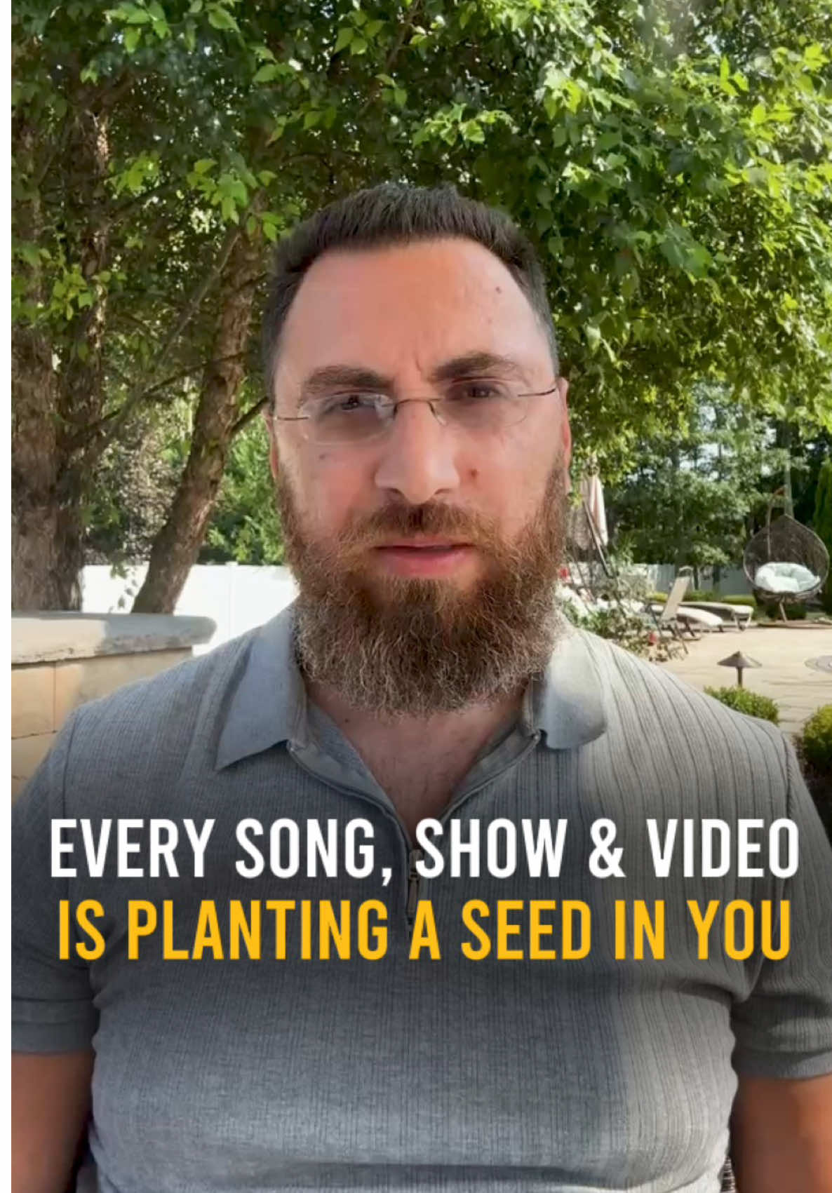 🎧 Your playlist, your podcasts, your favorite shows, they’re not just entertainment, they’re shaping your vibration 🌱. Every lyric, every joke, every message is planting seeds in your mind. Fill your ears and eyes with drama, hate, and sadness, and your life will reflect it 💔. Fill them with laughter, learning, inspiration, and gratitude, and watch your reality transform. Choose your energy wisely. Change the input, change your future 🚀. #EnergyHealing #PositiveVibesOnly #Manifestation #VibrationMatters #MindsetShift     
