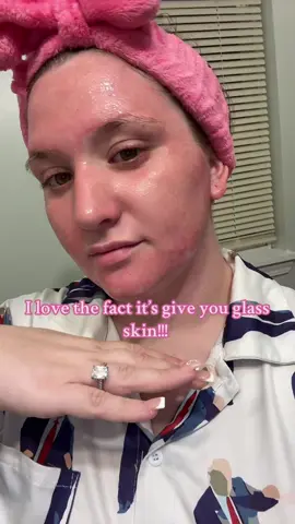 Best skincare on the market!! #fyp #medicubepartner #nightmask #skincare #glowingskin #glassskin 