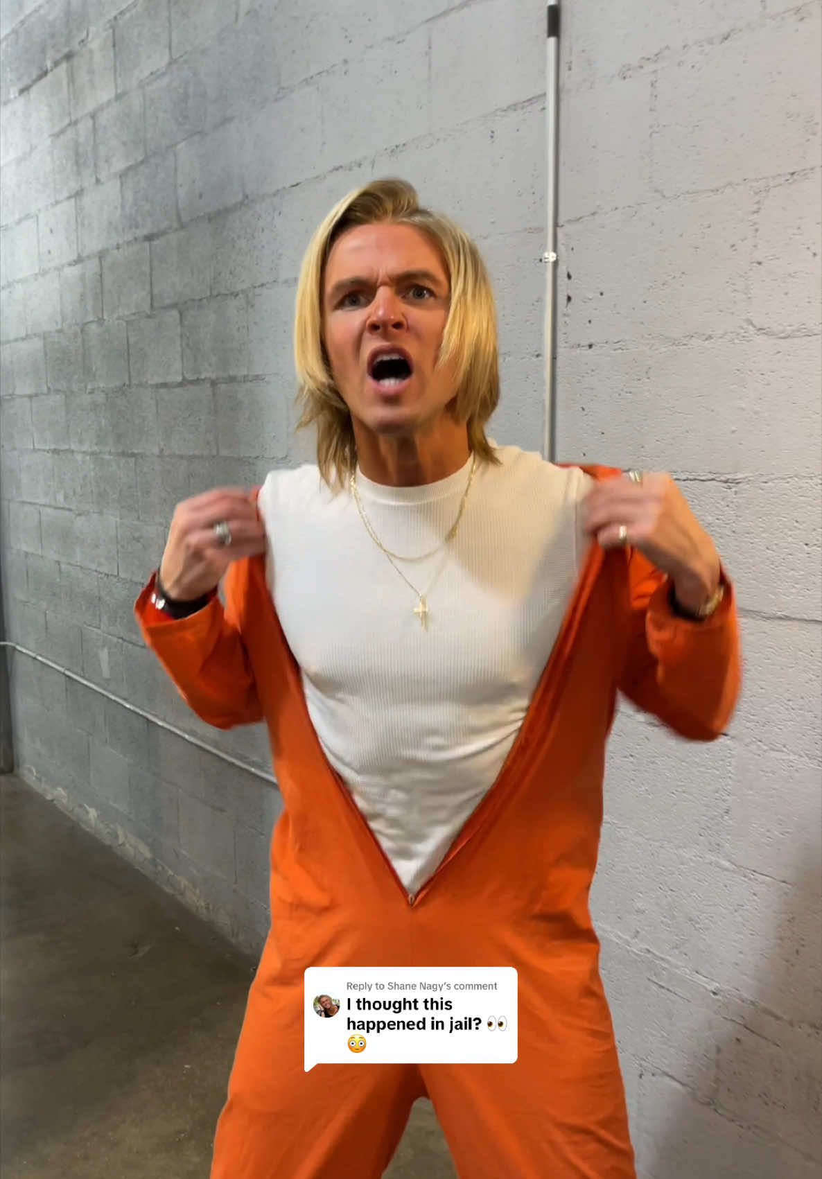 Replying to @Shane Nagy Verified TikTokers Jail 😂 #jail #public #tiktokers #friendshipgoals #waitforit 