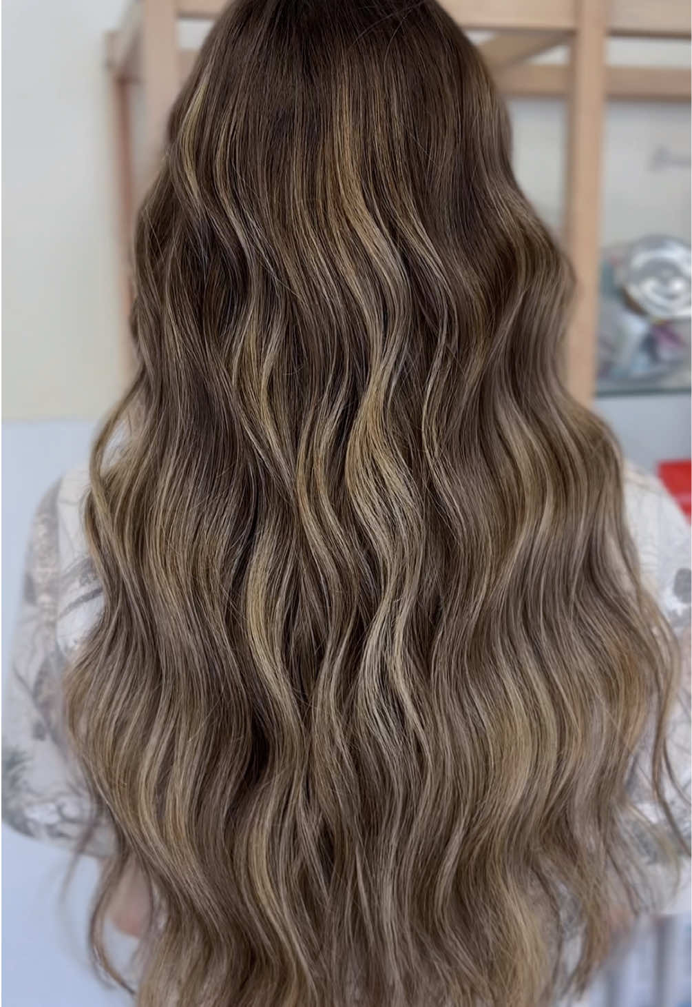 Come as you are.. but leave with better hair 😉🥁✨  #hairtransformation #balayage #hairglowup #hairinspo #beforeandafterhair 