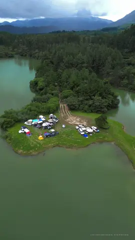 ✨ Panamá lo tiene todo: paisajes que enamoran, aventuras que marcan y personas que hacen cada recorrido inolvidable.💙🇵🇦 Puedes disfrutar de nuestros viajes en el canal de YouTube. #PanamáDesdeElCielo #DroneShots #NaturalezaViva #EpicPanama #dji 