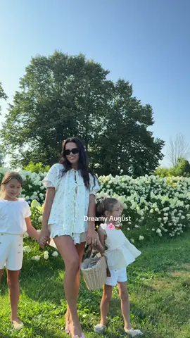 🌸 #august #nothingfitsbut #momlife #motherhood #OOTD #MomsofTikTok @nothingfitsbut_official 
