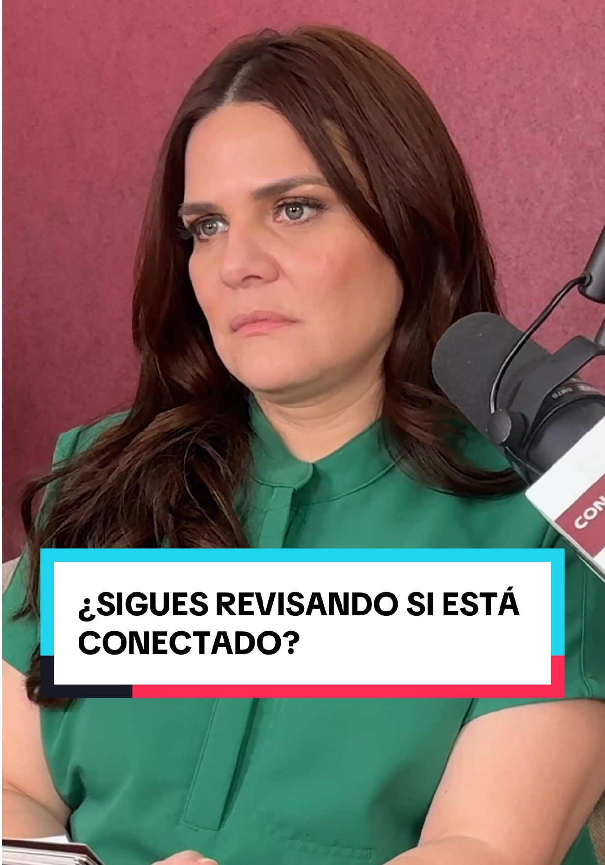 No es amor.  Es abstinencia emocional. Tu cerebro busca señales de alguien que ya no está. Y cada “visto” solo retrasa tu sanación. En el nuevo episodio te digo cómo cortar el lazo digital y soltar de verdad. Te dejo el link del episodio completo en mi perfil.