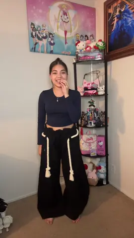 Me emocioné jajaja 😂😂🤍#sweatpants #sweatpantsoutfit #japaneseculture #japanesestyle #asianstyle 
