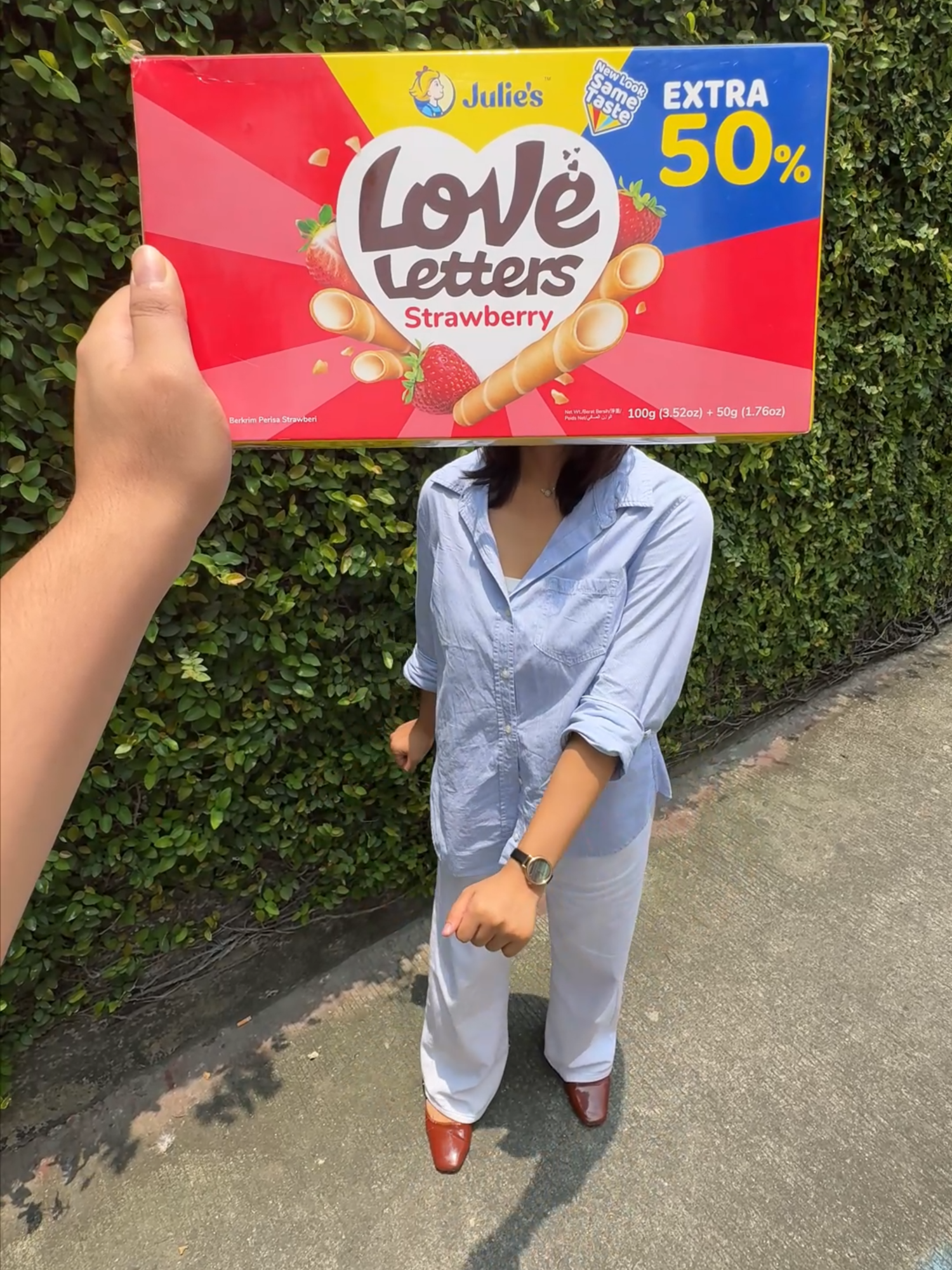 Dance practice? Nope, snack appreciation society ‘to. 💃🍪 #JuliesBiscuits #JuliesNotTheBakeshop #snackbreak #officelife #foryou #trend
