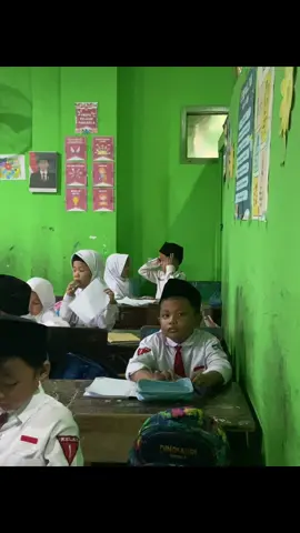 Lucu bgt anak kicik🤌🏻#promomakanmerdeka #sekolah 