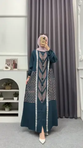 Loh loh takasih reti bestieee iki lho uenek motif uanyaran ndang digasss bestieeeku #gamisrayonpremium  #gamistwillpekalongan  #TikTokFashion  #batikarsyadpekalongan 