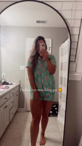 Halloween matching pjs 🎃