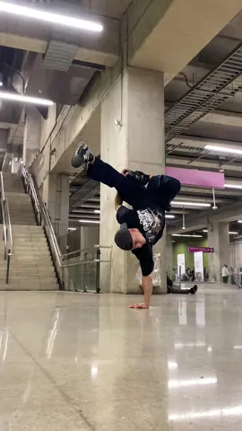 CONGELADO 🧊 #handstand #bboying #bboy 