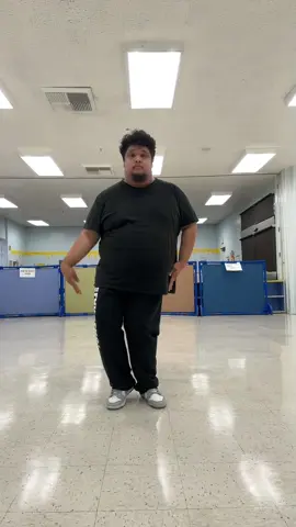 😮‍💨 #fyp #dance #dancechallenge #dancersoftiktok #waving 