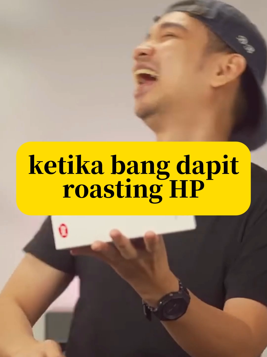 kagak pernah gw liat bang dapit sebahagia ini ketika baca seri HP  #review #hp #android #gadgetin #fyp #lewatberanda #itelcity100