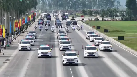 🤩Nhìn dàn xe Vinfast VF9 mới toanh rất uy tín uy lực 🚔🚔🚔 của lực lượng CSGT - Bộ Công an  dẫn đoàn đi đầu khối đội hình xe khí tài chuyên dụng đặc chủng bảo vệ tháp tùng hộ tống lãnh đạo cấp cao của Đảng Nhà Nước 🇻🇳 và nguyên thủ quốc gia. Đi sau là các phương tiện xe bọc thép chống đạn, chống khủng bố, chống gây rối biểu tình bạo loạn và các xe trung tâm chỉ huy tác chiến của Bộ Công an xe chữa cháy chuyên dụng. Khối khí tài của lực lượng CAND tham gia phục vụ diễu binh A80 sắp tới. Phục vụ đại lễ lớn của dân tộc. Kỷ niệm 80 năm Cách Mạng tháng 8 (19/8/1945 - 19/8/2025) và Quốc khánh Nước Cộng hoà xã hội chủ nghĩa Việt Nam (2/9/1945 - 2/9/2025) 🫡🇻🇳 #danxevf9cualucluongCSGT_BCA🚔 #phucvunhiemvuA80  #quockhanh2_9_1945_2_9_2025 #concertquocgia🇻🇳  #dieubinhkhoikhitai_bca
