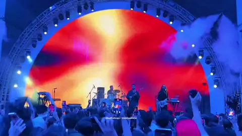 Elephant Kind - Beat the Ordinary Live in Jakarta. Full video on youtube.com/@butfirstcopy #elephantkind #elephantkindlivejakarta