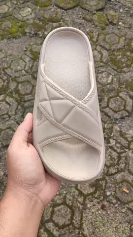 Sandal Slop Wanita Model Terbaru Bahan Karet Jelly Lentur Anti Slip #sandal #sandalwanita #sandalkaret #sandalterbaru #sandalmurah 