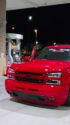 Algo bien esas canciones manejando en la mamalona!!😮‍💨🔥👌🏻#ladiablita🔥 #trocasperronas #silverado #chevrolet #400ss 