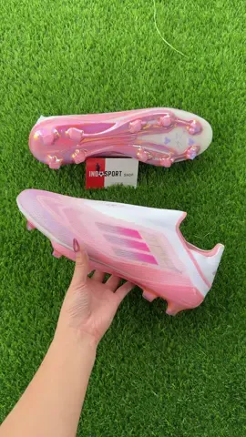 Sepatu Bola Adizero F50 Laceless White Pink Harga : 530.000 Ready size 39 40 41 42 43 44 45 BISA COD/BAYAR DI TEMPAT Wea : O822 7366 O534 Toko ijo/oreen : indosportshop #sepatubola#football #adizero #adizerof50 #footballtiktok 