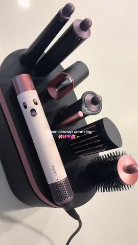 unboxing my pink dyson airwrap 👸🏻🩰🎀💗🛍️✨ @Dyson USA #dyson #dysonairwrap #pinkdyson #pinkdysonairwrap #newdysonairwrap #dysonrosegold #hair #hairtok #unboxing #unboxwithme #haul #hairtools #pinkaesthetic #aesthetic #girlythings #fyp 