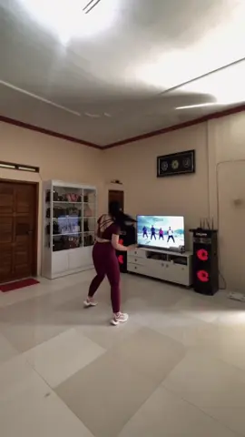 #olahragadirumah #zumba #fyppppppppppppppppppppppp #fypシ゚ 