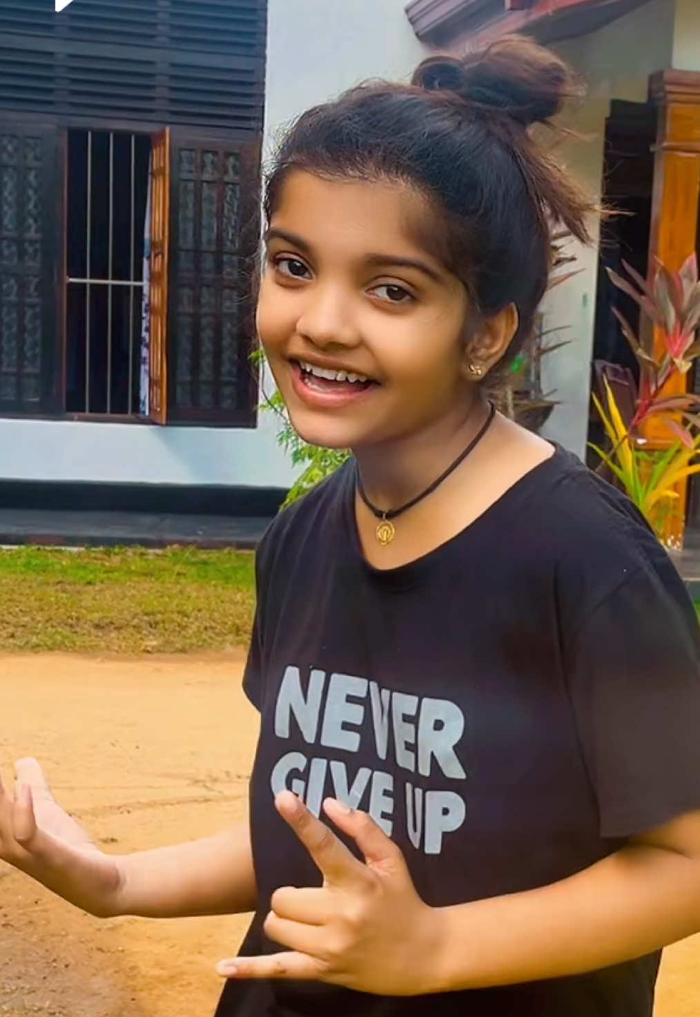 Replying to @S❤️S එප්පඩ් සුහම් නල්ල පුල්ල අයියා සොල්ල වේල ඉල්ල... 🦋💙🦋