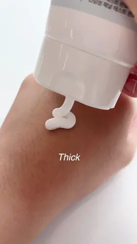 Replying to @rianyriin Heavy duty moisturizer kayak si Ceramide Ato Concentrate Cream itu konsistensinya kayak apa? Check this out #ILLIYOON #skincare #sensitiveskin 