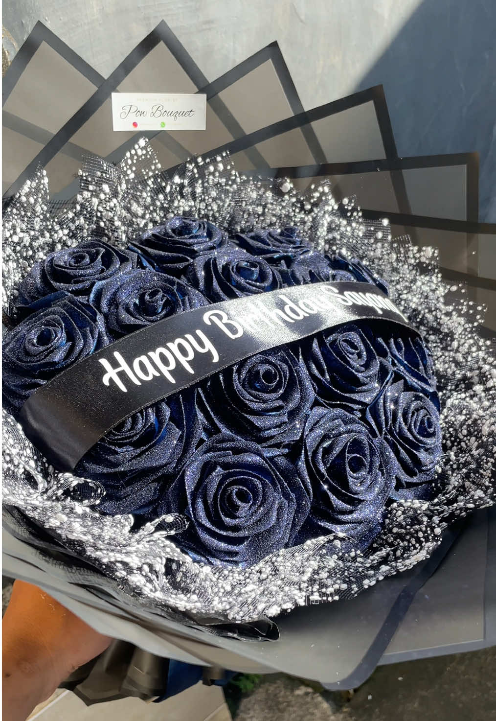 15 tangkai Navy birthday edition💐 📩Dm for more information  #promomakanmerdeka #rosesatinbouquet #buketpitasatin #buketpitasatingianyar #buketmurahbali 